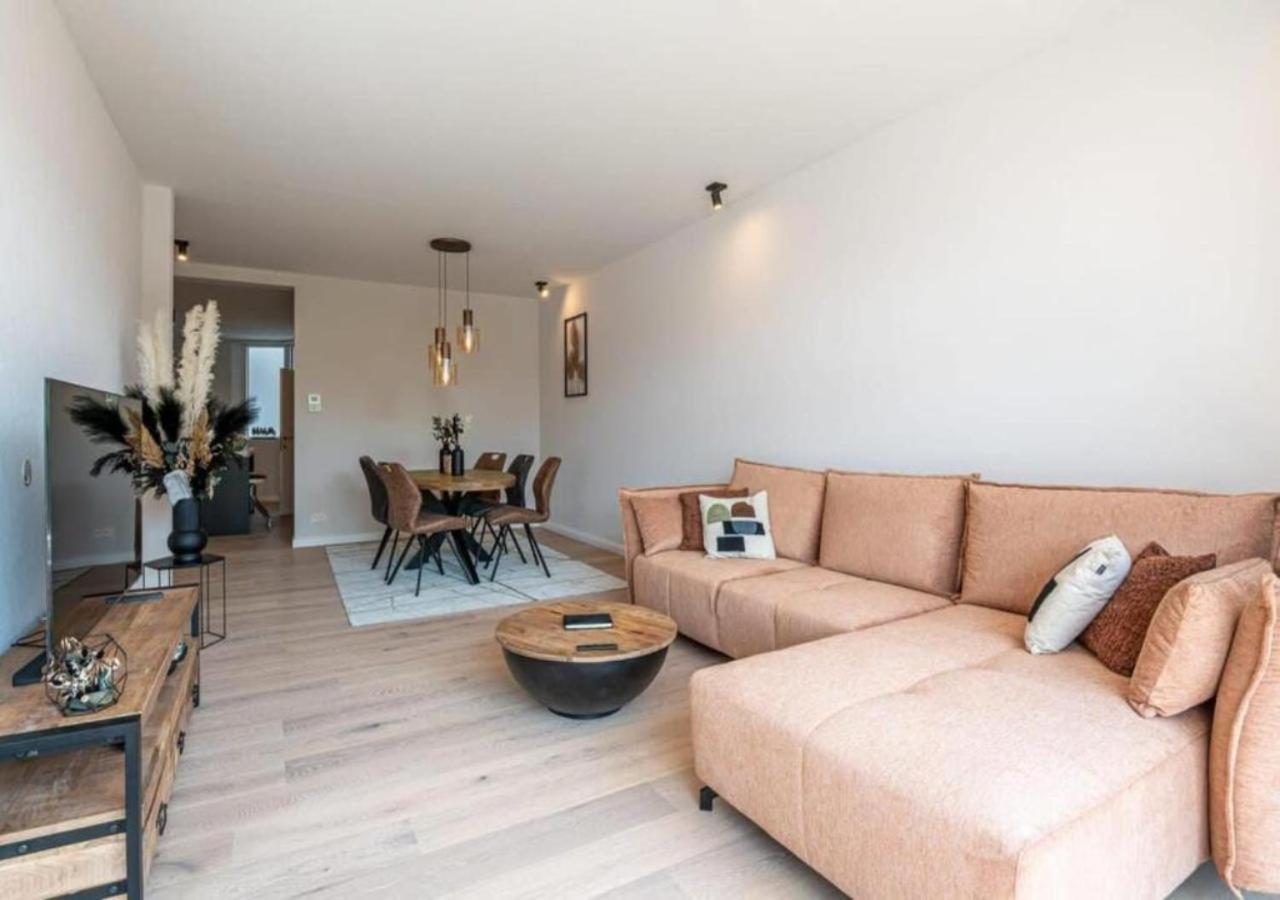 Renovated Art Deco Apartment With Vintage Elements Ostend Exterior photo